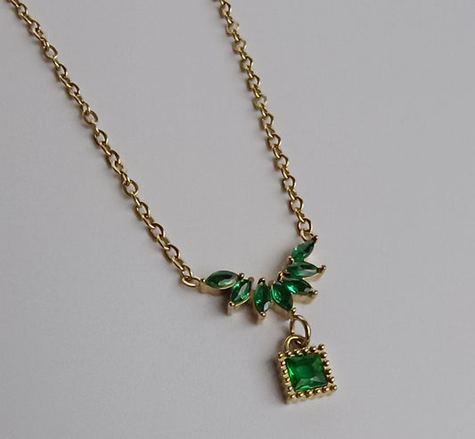 The "It Girl" Essential Necklace