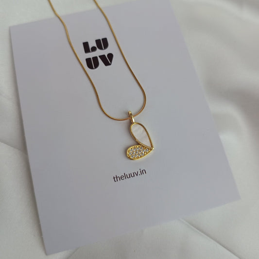 Mixed Feelings Heart necklace