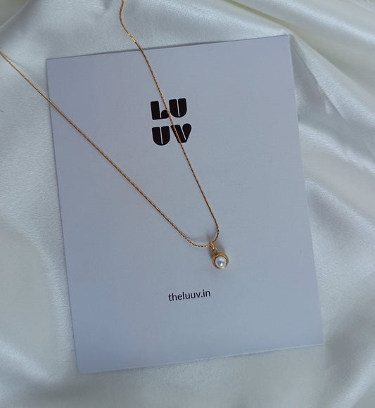 Dew-drop Pearl neckalce